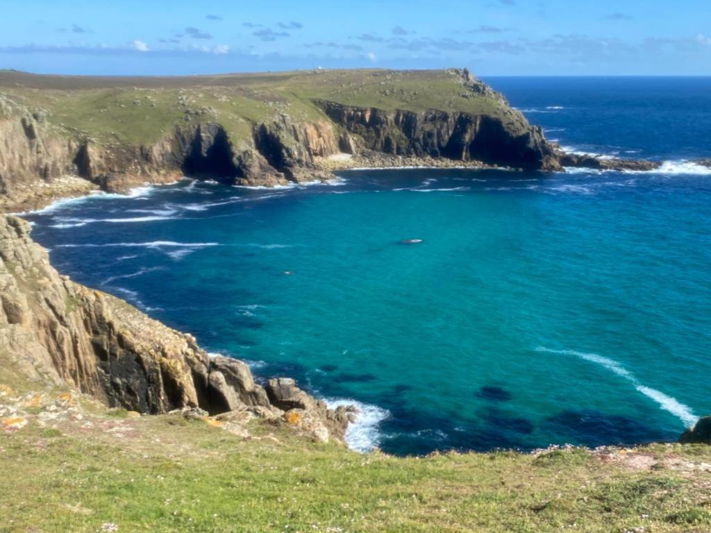 2 Bedroom Cottage Sleeps 4, With Pool Use, Sennen Dış mekan fotoğraf